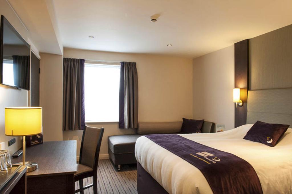 Premier Inn Inverness East 객실 사진