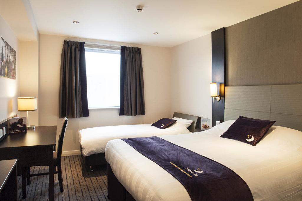 Premier Inn Inverness East 객실 사진